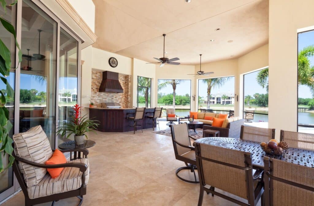 outdoor lanai